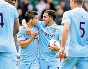 赛场中占据 赛场中占据